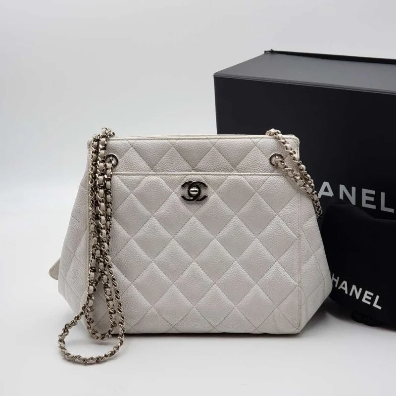 100% Authentic CHANEL Quilted Matelasse CC Logo Caviar Skin Chain Shoulder Bag